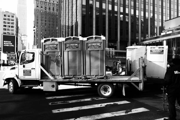 Porta potty delivery and setup in Lamoni, IA